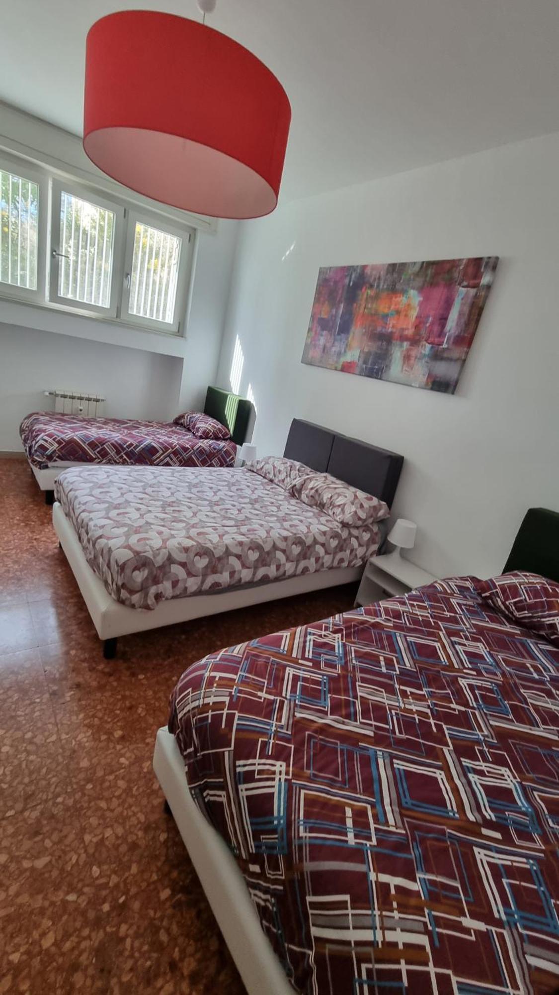 רומא Bam Bam Tiburtina Guesthouse חדר תמונה
